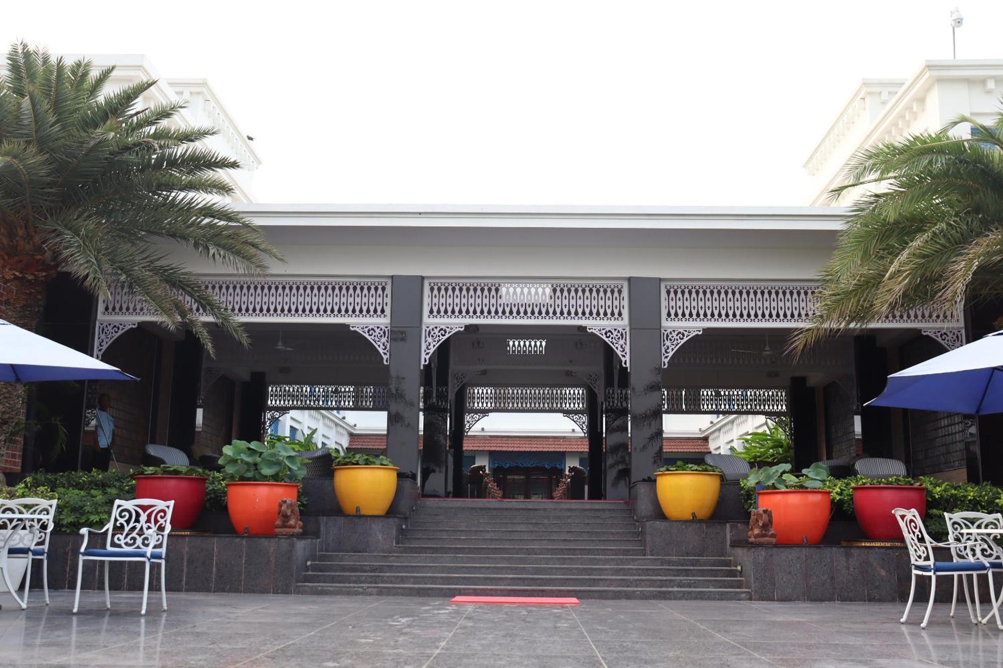 Mayfair Palm Beach Resort Gopalpur  Exterior photo