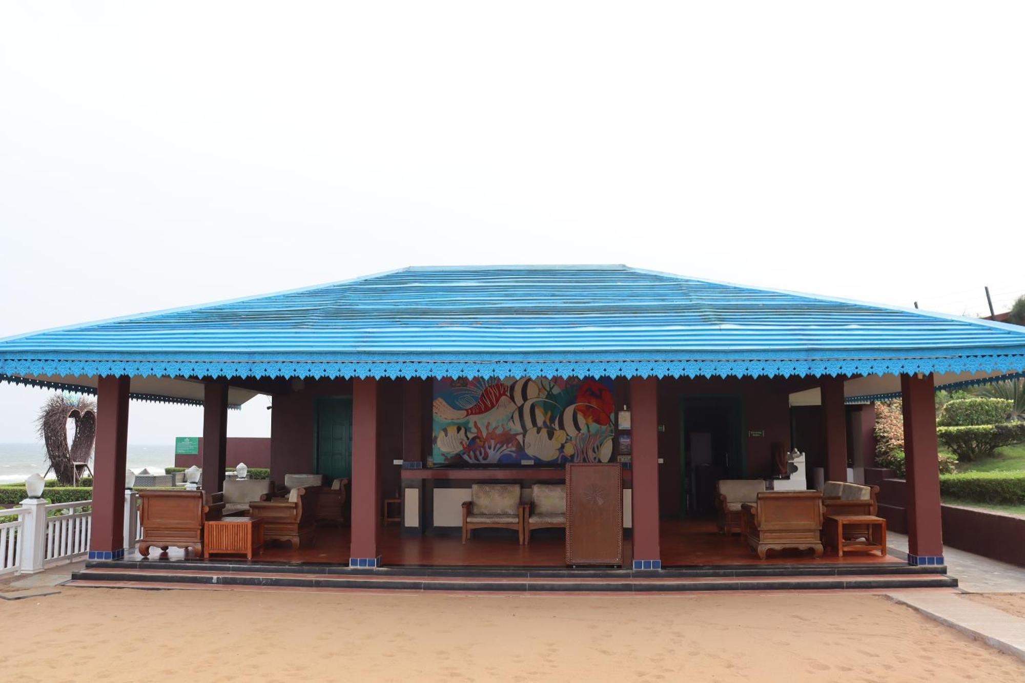 Mayfair Palm Beach Resort Gopalpur  Exterior photo
